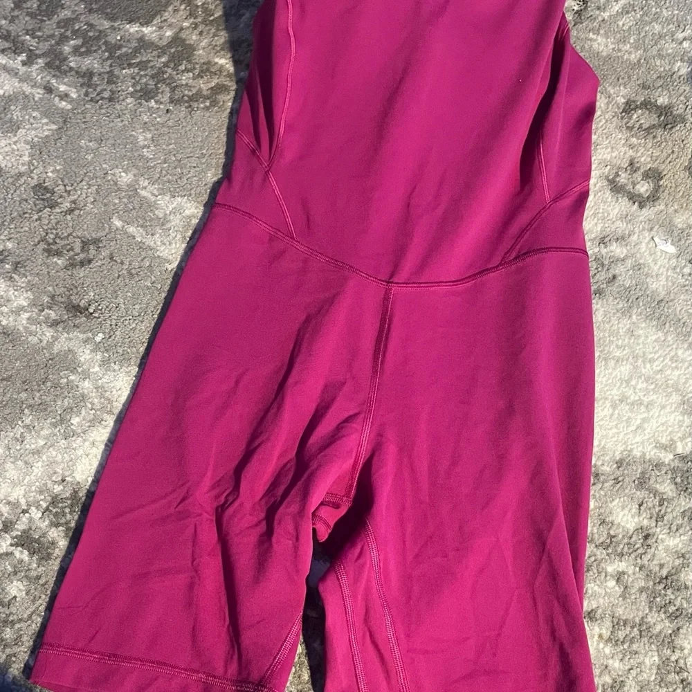 Lululemon bodysuit - Picture 9 of 10